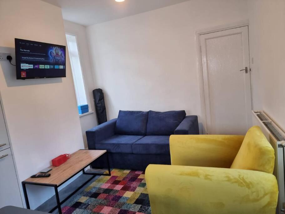 Radiant Accommodation Manor Lane Plymouth Bagian luar foto