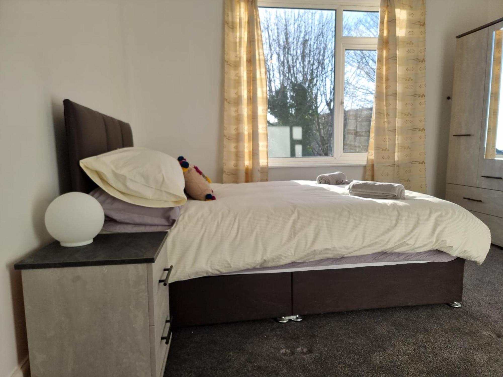 Radiant Accommodation Manor Lane Plymouth Bagian luar foto